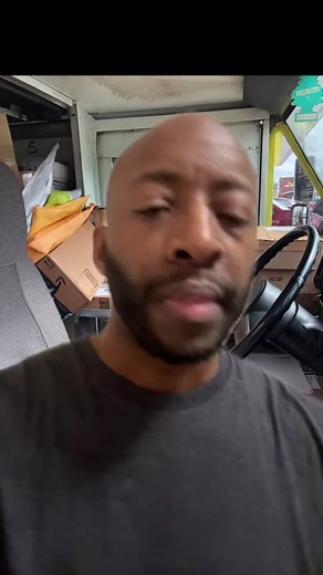 Working for #usps #mailcarrier #mailman #cls #thingsyoushouldknow #stress #hardwork #details #atl #atlanta #greenscreenvideo #greenscreen #hiring #hiringprocess