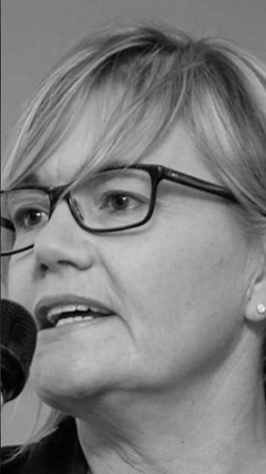 Darlene Menzies | Keynote Speaker | Why SME South Africa Is So Powerful #smefundingsummit #funding