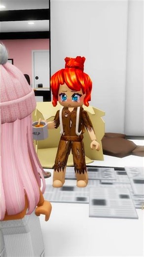 he made fun of the poor bacon so i did this...💔🤸‍♀️#robloxshorts #roblox