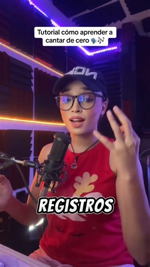 Aprende Canto on Instagram: "No necesitas un estudio profesional para empezar; con tu cel y ejercicios correctos puedes avanzar mucho 📲🎤 Aprende prácticas guiadas, audios de referencia y ejercicios que puedes repetir donde estés 🧠✨ Comenta "DESCARGAR" y te paso todo para que empieces hoy mismo donde andes 📲🔥 #CantoDesdeElCel #PracticasVocales #AudiosDeApoyo #EjerciciosDeVoz #CursoOnlineCanto #EntrenarEnCualquierLugar #VozEnMovimiento #CantoFlexible #PracticaDiaria #VozEnCrecimiento"