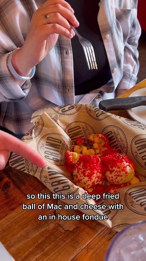 Delicious Deep-Fried Mac & Cheese Ball Recipe
