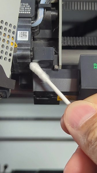 Cómo limpiar el lente LiDAR en la impresora 3D BambuLab X1C