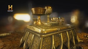 1.2M views · 38K reactions | Atahualpa era considerado descendiente del dios del Sol. Cuando Pizarro lo tomó prisionero, el líder del imperio inca ofreció pagar una especie de rescate con oro y plata. ¿Cuántas reliquias sagradas de oro y plata hicieron falta para que lo liberaran? | HISTORY | Facebook