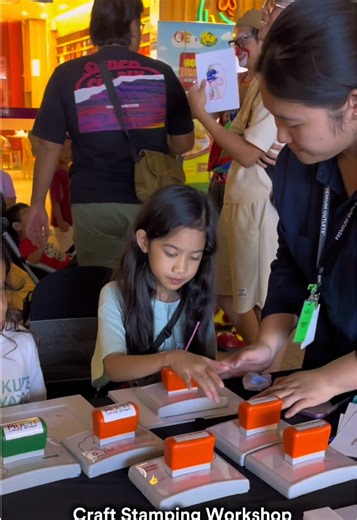 Celebrate the Festive Season with Shopping, Crafts & Fun ✨ 🗓️ 13 to 15 March 2026 | 10am – 12 Midnight 🗓️ 16 to 22 March 2026 | 10am – 10pm Fun Activities: • AI Photo Studio | 13 to 15 March • Cookie Decorating Workshop | 13 to 22 March • Craft Stamping Workshop | 13 to 15 March • Meet the Balloon Clown | 13 to 15 March #JohorPremiumOutlets #FestiveSale #MidnightSale #FestiveFun #ShopAndSave