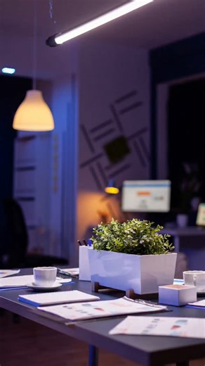 THE DARKNET HUB on Instagram: "Wait... Kali Linux INSIDE Windows? ! Just ONE Command ?? #thedarknethub #kali #Hacker ⚡️ In this video, I’ll show you how to install Kali Linux directly inside Windows 11 using just a single simple command — no VirtualBox, no dual boot, no headache! You’ll literally be running Kali Linux in your Windows Terminal side-by-side with your normal apps. Sounds impossible? Wait till you see this! 😱 💻 This method uses WSL (Windows Subsystem for Linux) — officially suppor