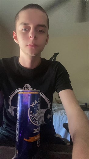 #fyp #chug #drink #viral #chugjugwithyou 1 minute chug challenge everday