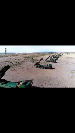 Baku.yumor on Instagram: "🚨🇨🇳 Chinese PCL-191 (PHL-16) MLRS firing 370mm air-burst guided missiles and 750mm tactical missiles with a range of up to 500 km. It offers modularity, allowing for rapid reconfiguration to carry either 8x 370mm rockets or 2 x 750mm Fire Dragon 480 tactical ballistic missiles."