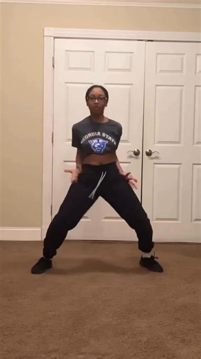 Practicing some choreo from a @lyriklondon class. Still got a ways to go, but showing up is the hardest part 💪🏽 Working on improving my dancing to pair with my musical artistry. I’m not where I want to be yet, but I’m not where I started either. 🙌🏽 Any tips on improving overall as a dancer or feedback on this snippet are welcome — I’m here to grow 💫 #DancePractice, #ChoreoJourney, #DanceTraining, #ArtistDevelopment, #PracticeMakesProgress, #KeepShowingUp, #DanceCommunity, #ChoreographerColl