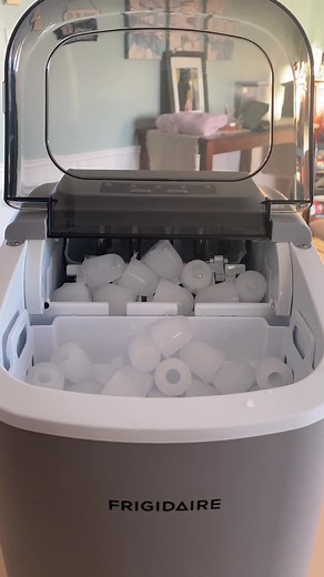 Frigidaire Ice Maker: How to Use and Troubleshooting Tips