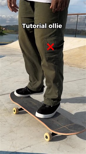 Wanderson silva on Instagram: "Tutorial do ollie! #skate #ollie #trick #tutorial #tips #skateboarding"