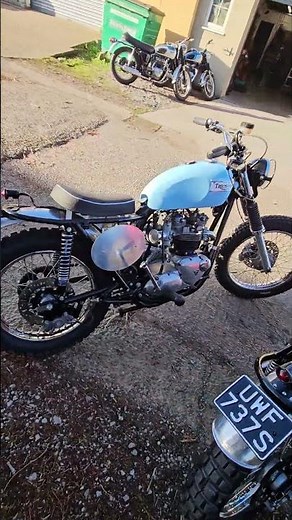 Triumph T140 "Dirt Muncher" Customs