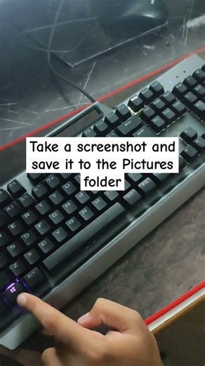 Take Screenshots Save it to Pictures Folder #keyboard #tipsntricks #computer #shorts