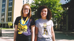 Calling all Kent State alumni and students: Want to win an iPad Mini, Homecoming T-shirt, game tickets and ride in the Homecoming parade?! Prove to us that you're Kent State's "Flashiest Fan!" Tell us why you bleed blue and gold in a video, 30 seconds or less, posted publicly to your favorite social media channel. Tag us and use the hashtag #KentHC so we can see it. Five winners will be selected... only one will win the grand prize. Visit www.ksualumni.org/videocontest for the all the contest de