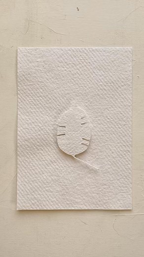 :: Week 3 of the Advent Collection, a series of 24 original artworks created throughout December. Moving from delicate botanical studies to abstract, nature-inspired silhouettes, the collection explores organic forms, soft textures, and quiet lines shaped by time. Each piece is an invitation to slow down and bring a sense of calm and natural rhythm into your space. . All artworks are available through my website. . . . #MariaMuellerArt #ArtOfTheDay #ArtistOnInstagram #ArtistsOfInstagram #wabisab