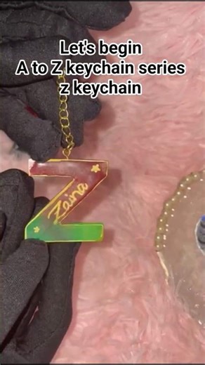 resin keychain tutorial how to make resin keychain #resin #keychaincraft am#satisfying #shirtsvideo