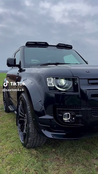 Urban Defender 90 XS Edition - The Ultimate Winter Companion