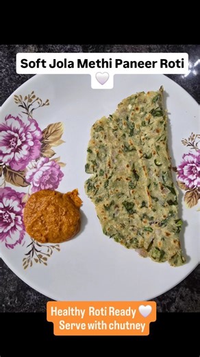 Usha Reddy on Instagram: "Hi... simple, wholesome roti made without maida — perfect for breakfast or lunch 🤍 Ingredients: Grated navkool / navilgadde Finely chopped onion Green chillies (as per taste) Grated paneer Methi leaves & coriander leaves Ginger-garlic paste Jeera Sesame seeds Jowar atta (jolada hittu) – 1½ cups Rice flour – ¼ cup Salt – to taste Oil Hot water – as required Method: In a bowl, add grated navkool, onion, green chillies, paneer, methi leaves, coriander leaves. Add ginger-g
