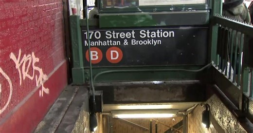 Man shot to death on Bronx subway station platform