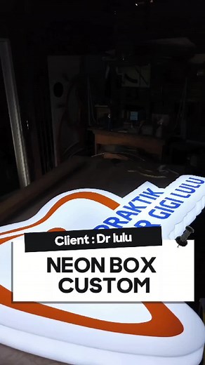 Neon box custom project dari Dr lulu menggunakan akrilik susu dan visual nya menggunakan cutting sticker Oleysigns - Signboard Expert Since 2007 - Signboards & Billboards - Lasers - Engraving - Neon Box Acrylic or Backlight - Acrylic Lettering LED - Galvanize Lettering LED - Stainless Lettering LED - All vynil Stickers - Sandblast Stickers - Backdrops - Car and Store Branding - etc Call : 082317171770 #neonbox #neonboxcustom #customneon #signage #papannama #neonboxbogor #branding ##neonboxmurah