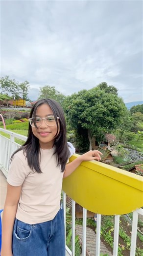 There's No Fear, Sis Senja, Riding the Rainbow Slide #senjafirsta #rainbowslide #floatingmarket