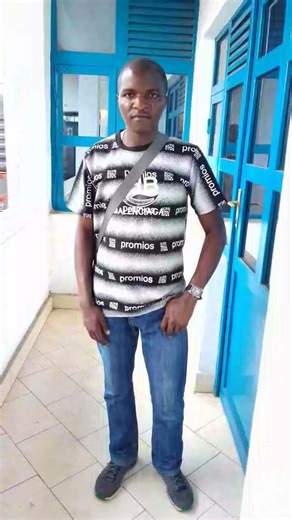 Celui qui marche lentement ne s'arrête jamais