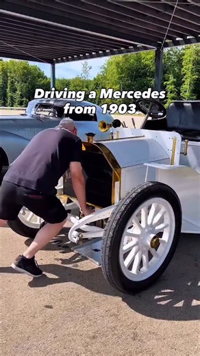 9Agency Media House on Instagram: "Ever wondered where the modern automobile truly began? The 1903 Mercedes Simplex is widely regarded as one of the first genuinely modern cars, setting principles that still define automotive engineering today. Designed under the influence of Wilhelm Maybach and commissioned by Emil Jellinek, the Simplex abandoned carriage-style thinking in favor of low weight, a long wheelbase, and a powerful front-mounted engine. Powered by a four-cylinder engine producing up 