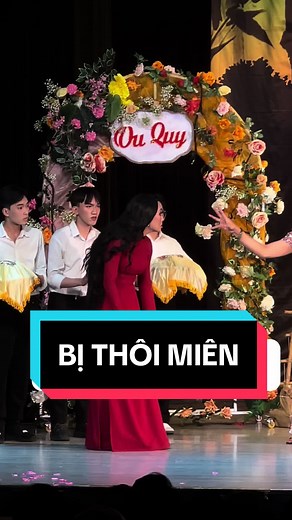 Năm Chà bị thôi miên ngay tại sân khấu của NSƯT Minh Nhí 🔥 #namcha #sknttruonghungminh #ngaymainguoitalaychong #trend #viral #pyfツ #tiktokgiaitri