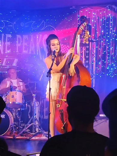 Eliza Stark & The Dappers on Reels