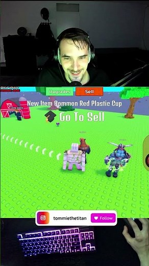 My life in Roblox summarized: poop everywhere 😭💩