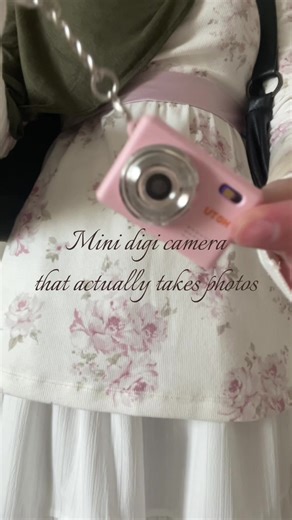 Adorable Mini Digital Camera That Takes Photos