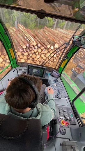 Whats your dream work?🤩 #forestry #forwarding #work #mondaymotivation #positivity #trending