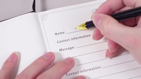 Funeral Guest Book for 2025 Celebration of Life Memorial Service with Pen 10 x 8 in 120 Pages for 400 Funeral Guests to Sign in Elegant Black Leather Memory Book Party Favor in Loving Memory