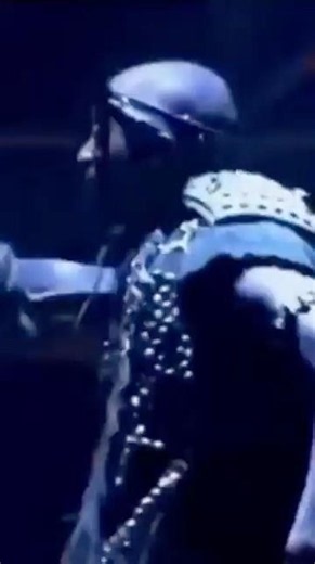 2Pac & Dr. Dre “California Love” BTS footage (1995) #tupac #2pac #drdre