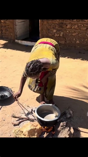 Traditional African Village Cooking: Soft Bread, Coconut Ndengu & Porridge
