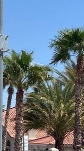 Saluting doctors, nurses & front line workers in Las Vegas!! | 95.5 The Bull