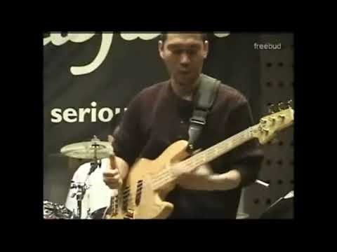 Rio Funk - Marcus Miller Style Bass Cover (Izzibass)