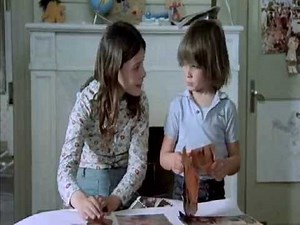 Jeanette - Por que te vás ( Escena de la película "Cría Cuervos" - 1976)