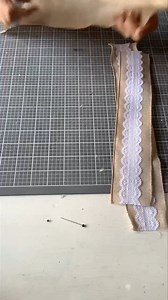 23K views · 276 reactions | I get requests for easy bow tutorial all the time, here is a super easy bow that I am sure anyone can make, 2 ways. I hope you'll give them a try!! ❤ | Hearts & Halos Designs by Sherry | Facebook