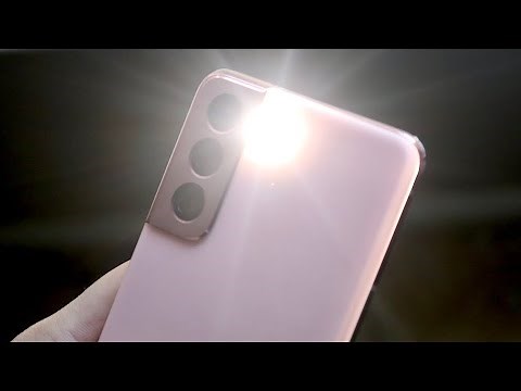 How To Turn On Flashlight On Samsung Galaxy S21!