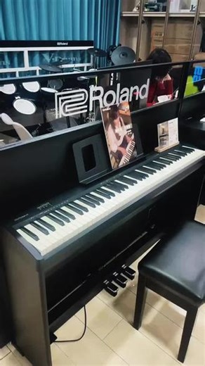 罗兰全系现货｜电钢、电吹管、电子鼓、音箱、boss、效果器一应俱全🎵你要的型号我都有，实拍视频安排，靠谱发货不等待！#罗兰乐器 #电钢琴 #电吹管 #电子鼓#罗兰音箱