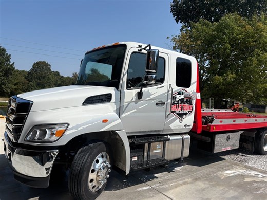 ￼ Give Hollis Towing a call 270-836-0341 local and long distance, lockouts jumpstart pullouts we are here to treat you right | Hollis Towing