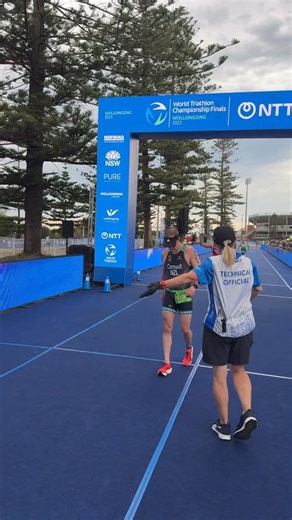 This one is for the boys 👌 More footage from day 2 at the World Triathlon Age Group Championships for Team NZL! Featuring our friends from Triathlon Japan! Tri NZ’s World Champs coverage from Wollongong powered by Epicesim #wollongong #kiwi #ftb #blessed #athlete #winning #triathlete | Triathlon New Zealand