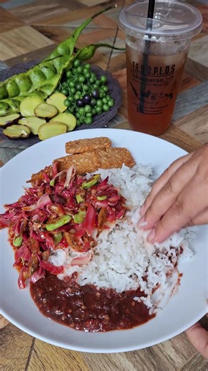 Tumis Kecombrang Pedas dengan Sambel Tarasi Nano Nano