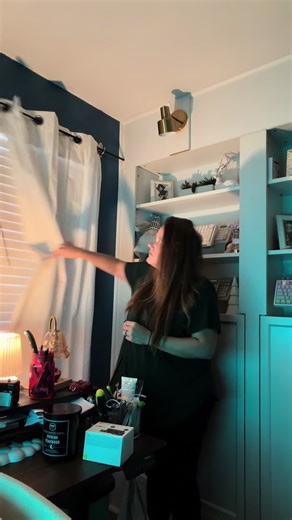 Happy Wednesday ! #fyp #typingasmr #workingmom #corporatelife #wfhlife