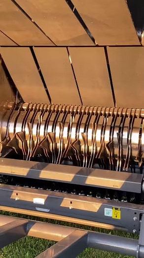 5K views · 52 reactions | Are you in the market for a high-performance round baler? Look no further than the VARIANT 500 series! With its advanced technology and innovative features, the VARIANT 500 baler delivers top-quality bales, increasing your productivity and efficiency. Don't settle for less — upgrade to the VARIANT 500 baler today and experience the ultimate in baling performance!  | CLAAS | Facebook