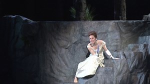 Into the Woods - On the Steps of the Palace