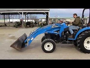 2002 NEW HOLLAND TC45D 4WD TRACTOR WITH 17LA QUICK-TACH FRONT LOADER ONLY 1597 HOURS