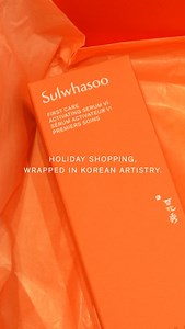 The perfect gift deserves the perfect presentation 🎁 This festive season, your Sulwhasoo indulgence comes beautifully wrapped in Jihambo—a harmonious fusion of modern elegance and Korean heritage 🧡 Available in-stores with minimum spend. #Sulwhasoo #SulwhasooSG #AHolidayofUnexpectedDelight #UnexpectedDelight #SulwhasooHoliday #GiftSet #Giftwrap | Sulwhasoo