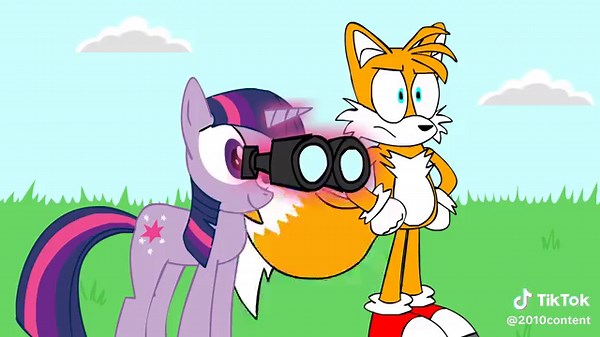 Sonic VS Rainbow Dash Showdown - Nostalgic 2010s Battle