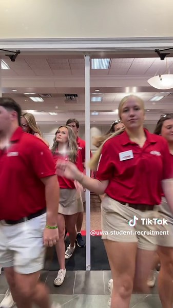 Ambassadors Shine on Orientation Days at UWA